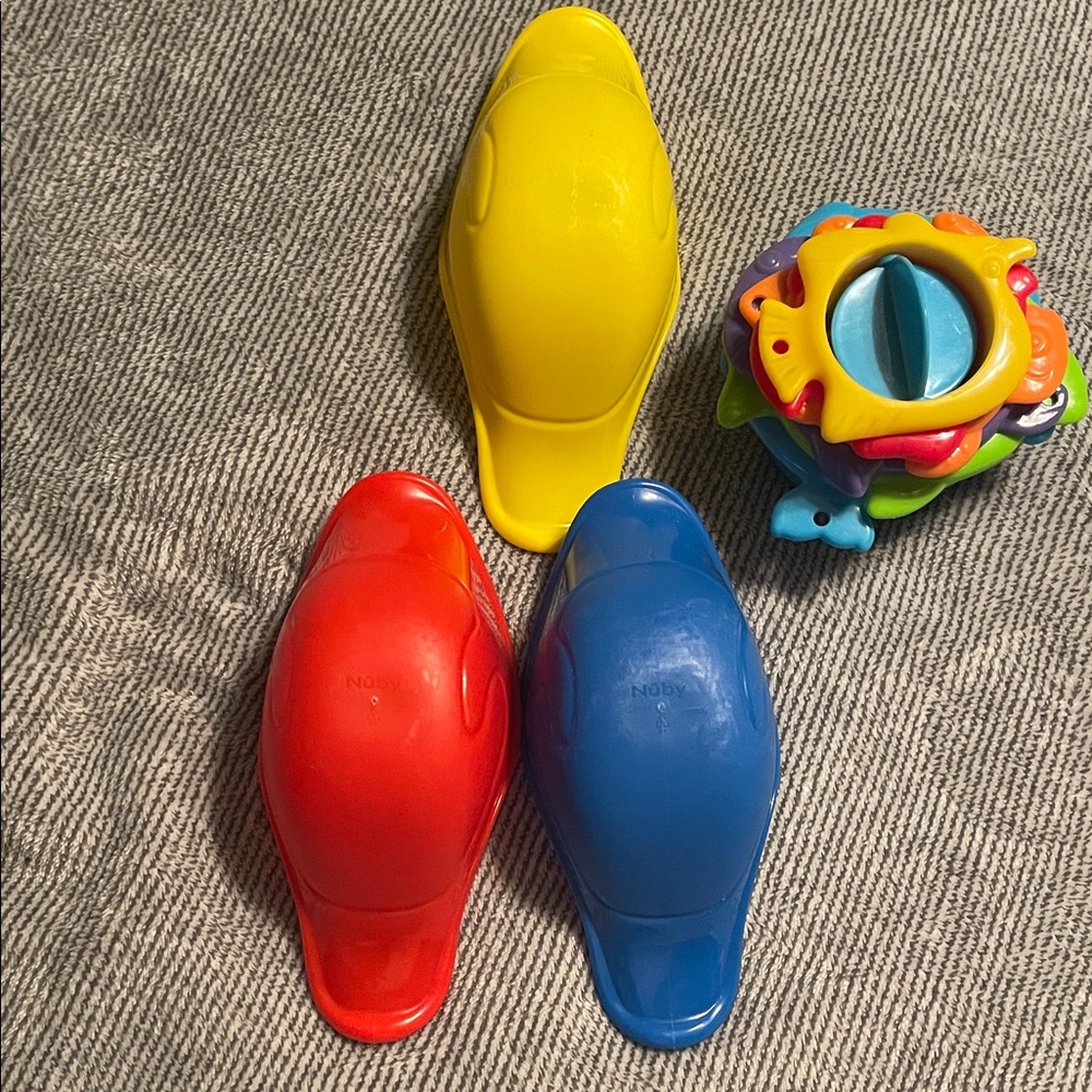 Colorful Stacking Bath Toys - Picture 7 of 8